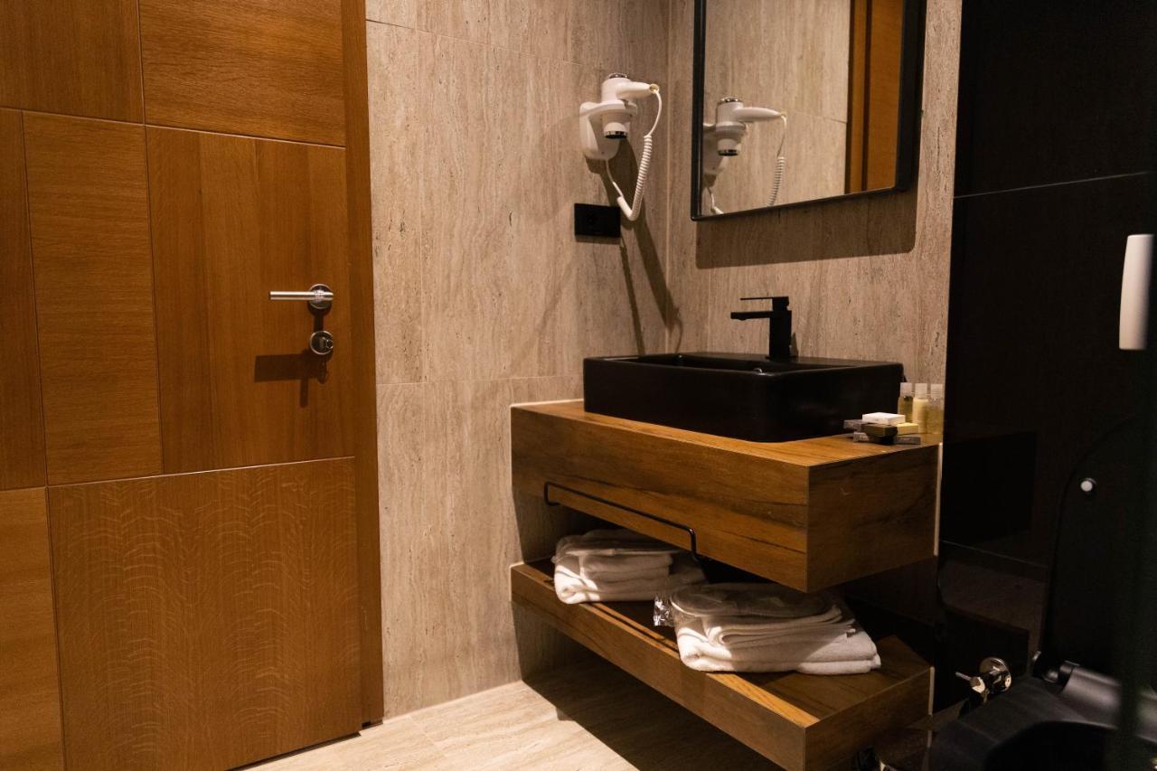 Hotel Tesara Prizren Buitenkant foto
